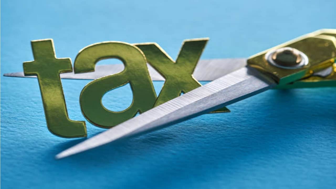 Why salary up to seven lakhs will be tax free from 1st April 2023